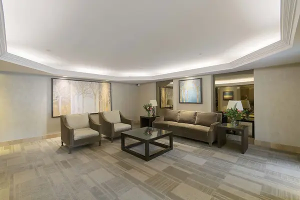 133 Torresdale AVE #402, Toronto C07, ON M2R 3T2