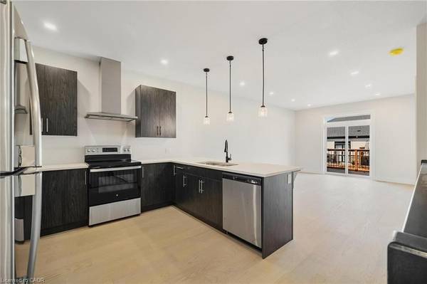 12 Washington ST #202, Norwich, ON N0J 1P0