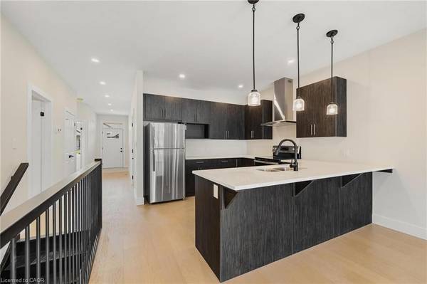 12 Washington ST #202, Norwich, ON N0J 1P0