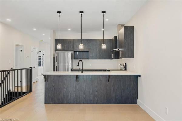 12 Washington ST #202, Norwich, ON N0J 1P0