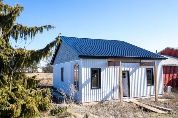 1113 Ridge RD, Hamilton, ON L8J 2X5