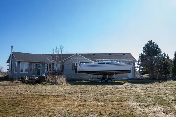 1113 Ridge RD, Hamilton, ON L8J 2X5