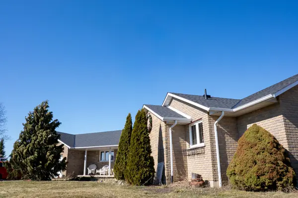 1113 Ridge RD, Hamilton, ON L8J 2X5