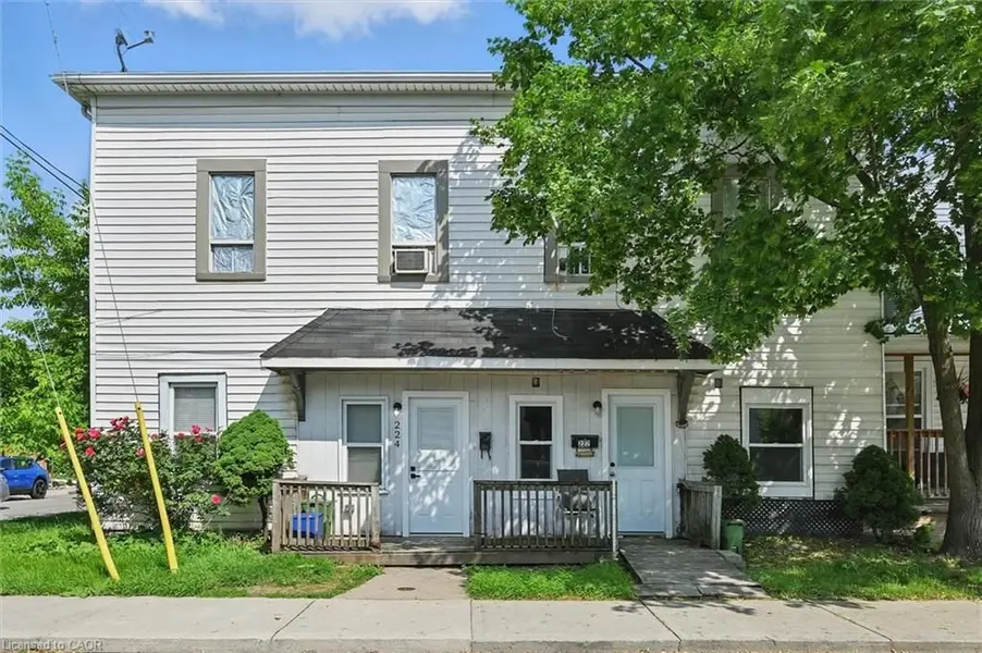 224 Rosslyn AVE N, Hamilton, ON L8L 7P7