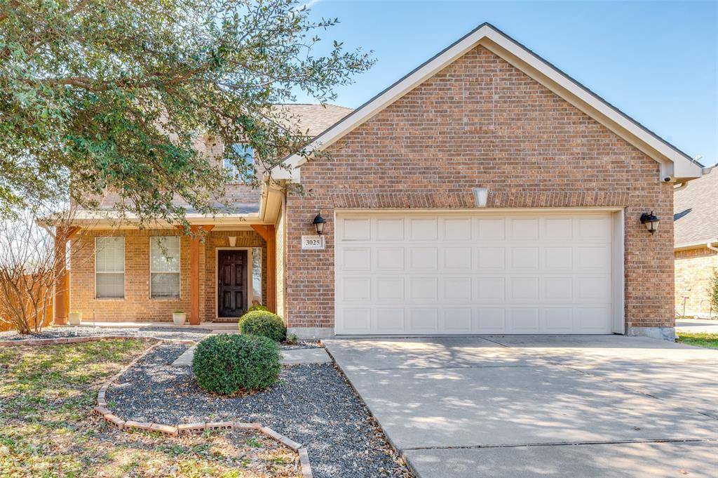 3025 Glenbrook Drive, Midlothian, TX 76065