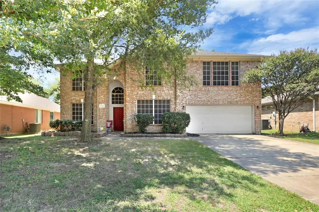 2115 Crestwood Trail, Mansfield, TX 76063