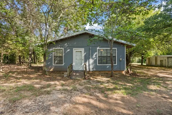 586 Hcr 1414, Covington, TX 76636