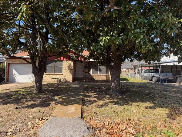 714 S Medora Street, Terrell, TX 75160