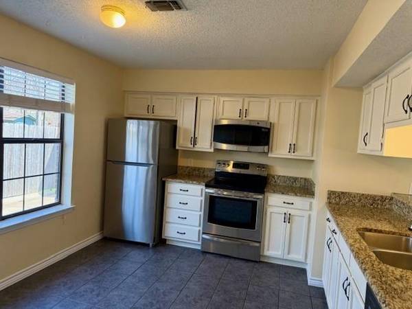 716 W Mulberry Street #1C, Denton, TX 76201