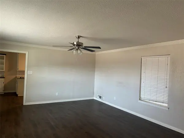 4202 Skyline Drive, Rowlett, TX 75088