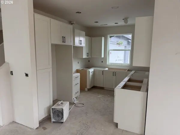 8637 NE 136th AVE #143, Vancouver, WA 98682