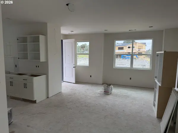 8637 NE 136th AVE #143, Vancouver, WA 98682