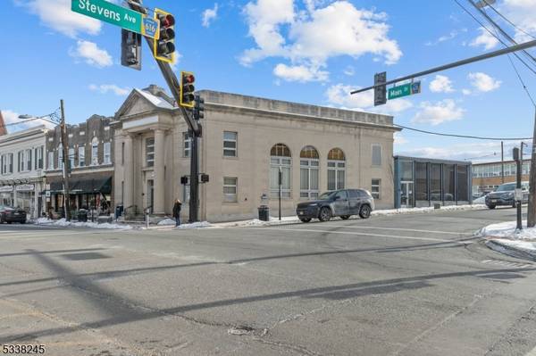 89 Main St, Little Falls Twp., NJ 07424