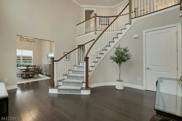 12 Stone Ct, Morris Twp., NJ 07960