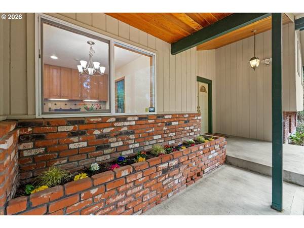 482 SE 26TH AVE, Hillsboro, OR 97123