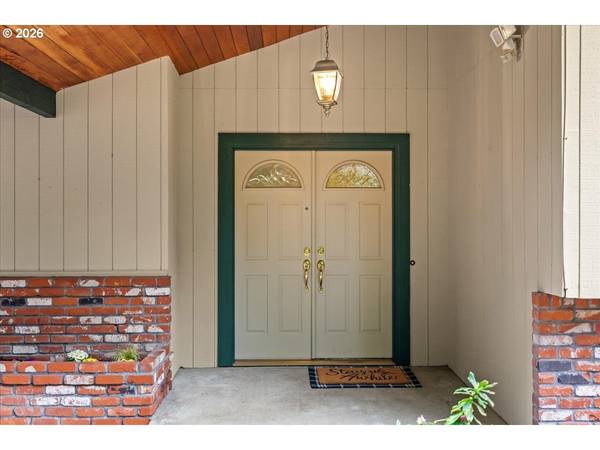 482 SE 26TH AVE, Hillsboro, OR 97123