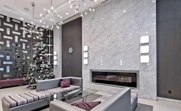 18 Graydon Hall DR #1501, Toronto C13, ON M3A 0A4