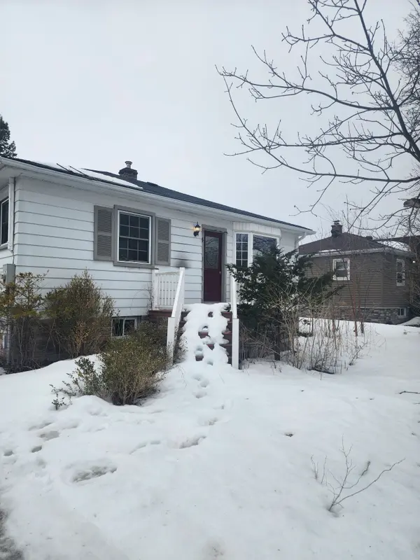 20145 Bathurst ST, East Gwillimbury, ON L9N 1N3