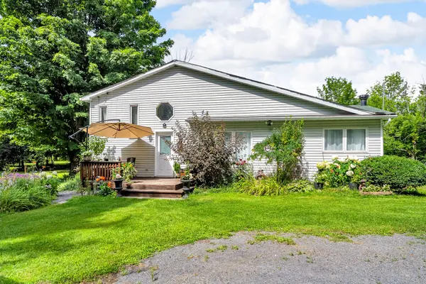 3838 KENYON DAM RD, North Glengarry, ON K0C 1A0