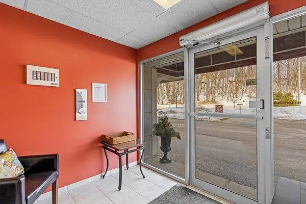 125 William ST N #406, Brockton, ON N0G 2V0