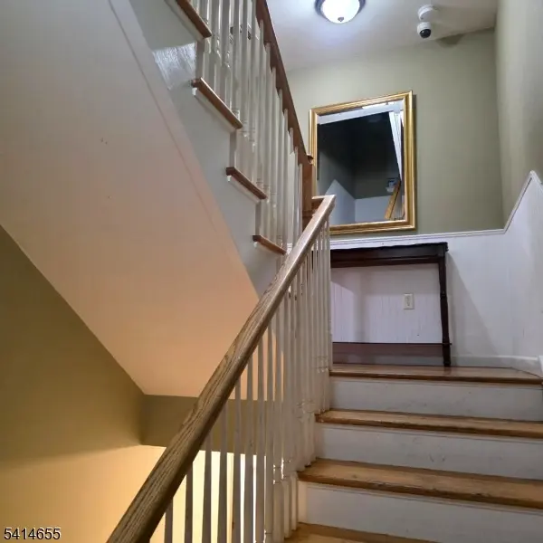 24 Van Vechten St #3, Newark City, NJ 07114