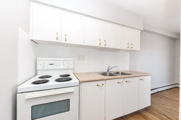 452 Carlton ST #36, St. Catharines, ON L2M 4X1