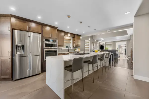 1813 Elmridge DR, Beacon Hill North - South And Area, ON K1J 6S3