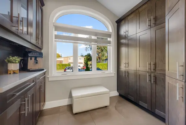 1813 Elmridge DR, Beacon Hill North - South And Area, ON K1J 6S3