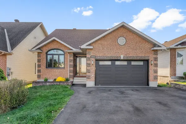 1813 Elmridge DR,  Beacon Hill North - South And Area,  ON K1J 6S3
