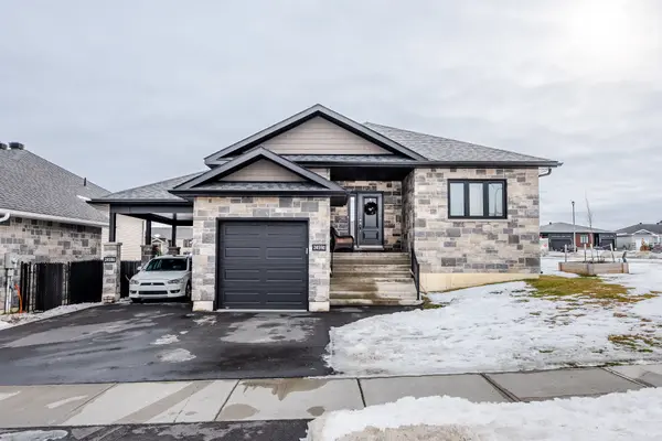 2459 Watson CRES, Cornwall, ON K6H 0H9