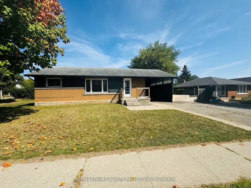 183 Sekura ST, Cambridge, ON N1R 3R2