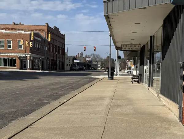 107 S Main ST, Scottville, MI 49454