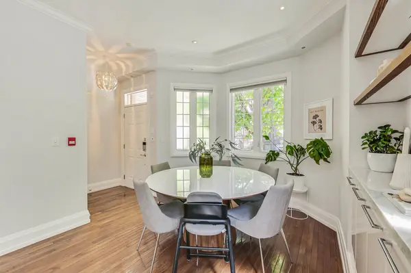 19 Earl ST, Toronto C08, ON M4Y 1M4