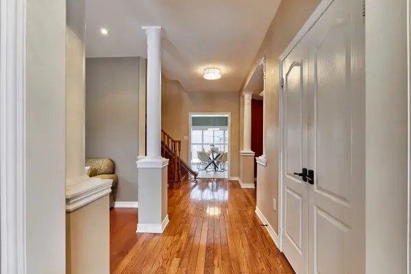 50 Westacott CRES, Ajax, ON L1T 4H8