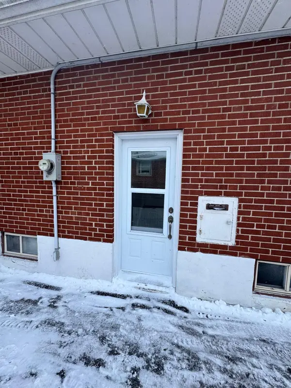 1467 Oxford ST, Oshawa, ON L1J 3W9