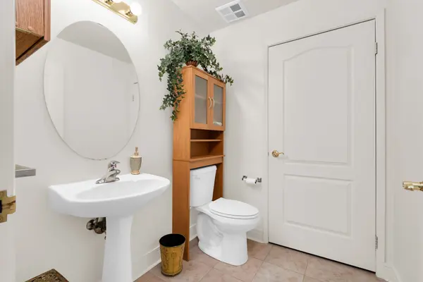 2 Toronto ST #PH 2-4, Barrie, ON L4N 9R2