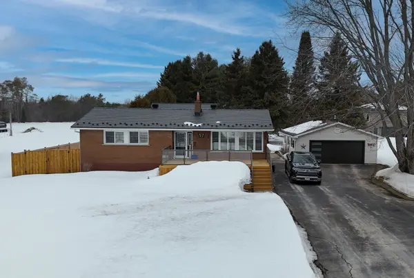 116 Mill ST E, Springwater, ON L0L 1V0