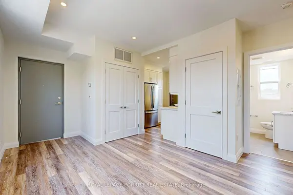 254 Armadale AVE ##1, Toronto W02, ON M6S 3X4