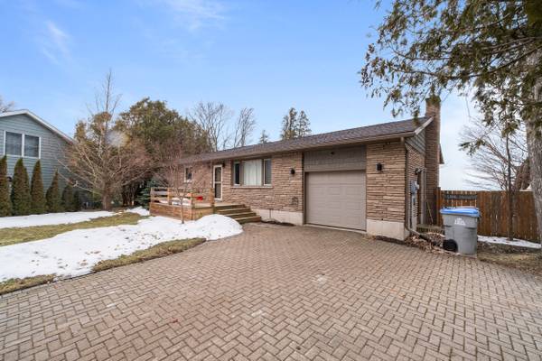 74399 Cardinal CT, Bluewater, ON N0M 1G0