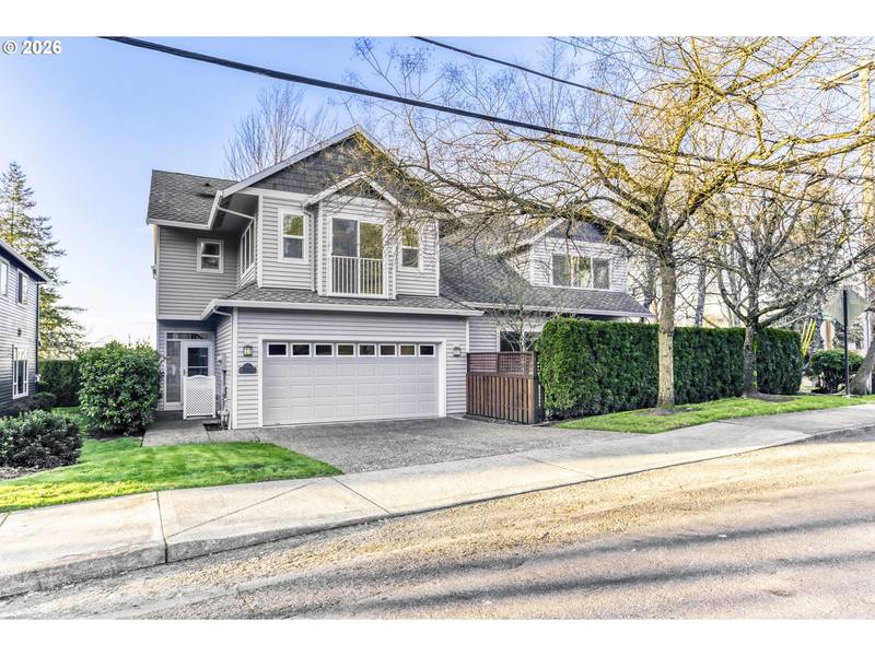 3696 CARMAN DR, Lake Oswego, OR 97035