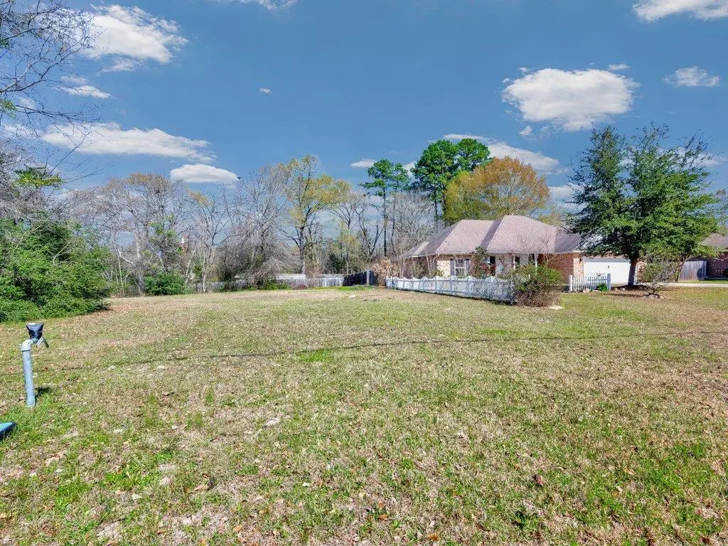 1222 Parkman Road, Lufkin, TX 75901