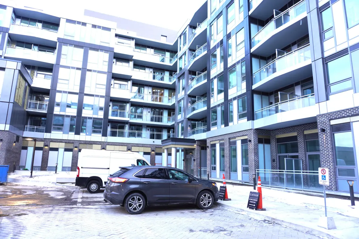 2501 Saw Whet BLVD #324, Oakville, ON L6M 5N2