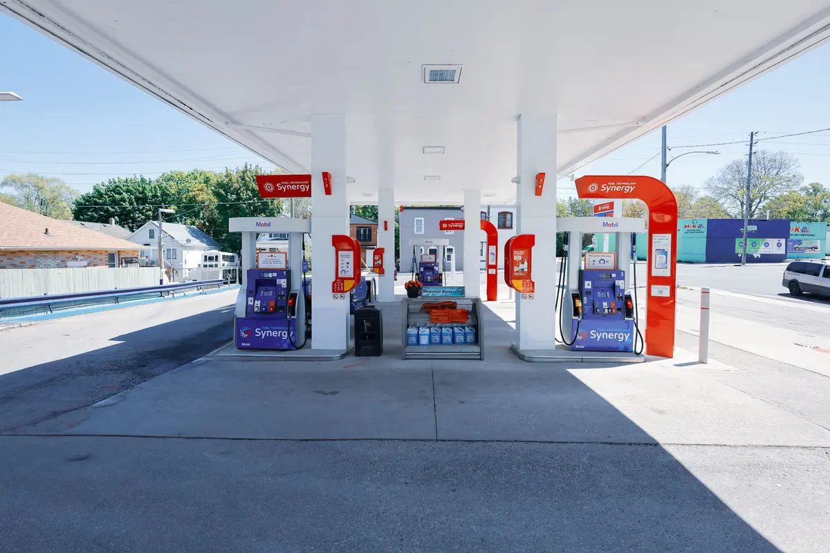 19 Adelaide ST S, London South, ON N5Z 3J9