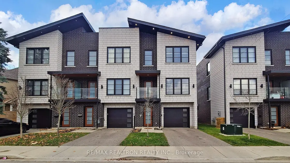 3 Spring LN #C, Brantford, ON N3T 4M2