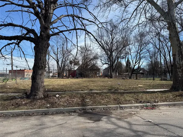 4064 Cicotte ST, Detroit, MI 48210