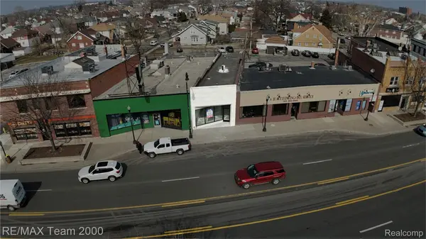 13928 MICHIGAN AVE, Dearborn, MI 48126