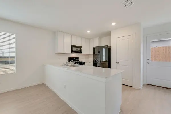 2909 Hearts Trail, Crandall, TX 75114