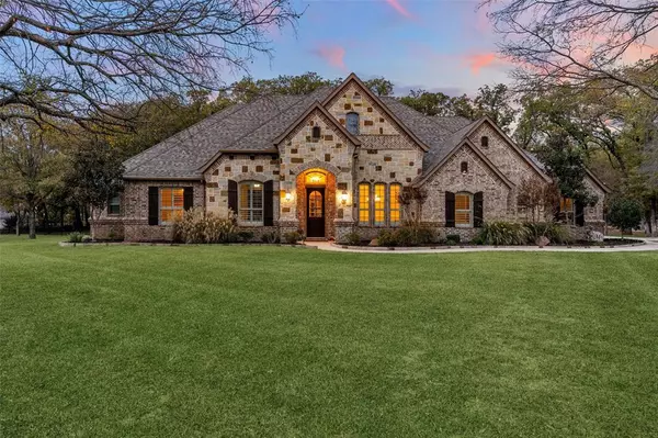 101 Northern Lights Court, Aurora, TX 76078