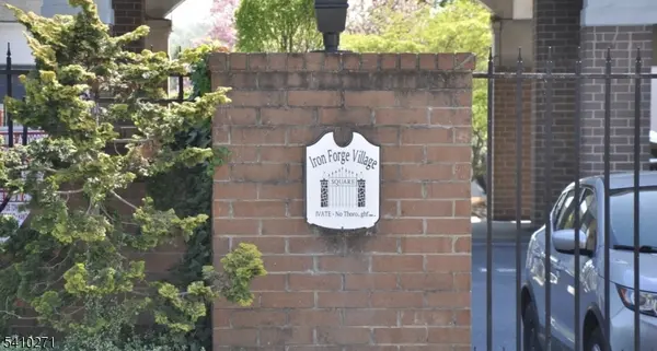 12 Iron Forge Sq #12, Pompton Lakes Boro, NJ 07442
