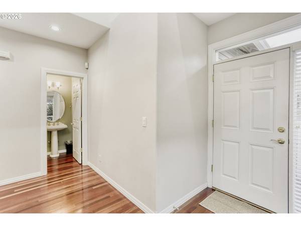 3696 CARMAN DR, Lake Oswego, OR 97035